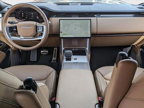 New 2025 Land Rover Range Rover Long Wheelbase Autobiography image 16