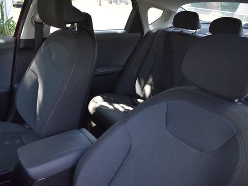 Used 2025 Kia K4 FWD image 10