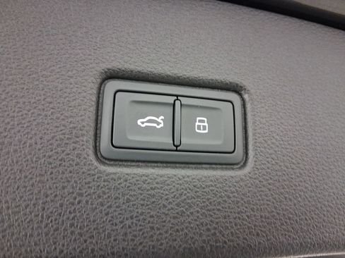 Used 2023 Audi Q5 2.0T Premium Plus w/ Premium Plus Package image 32