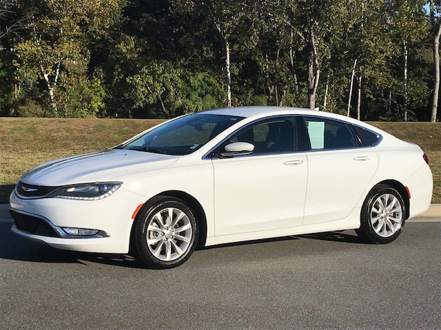 Used 2015 Chrysler 200 C FWD image 1