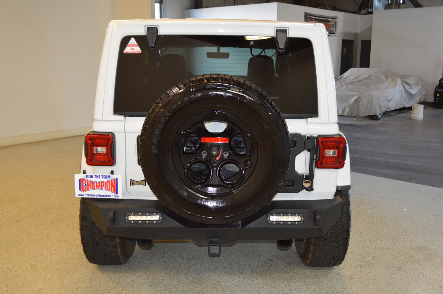 Used 2021 Jeep Wrangler Rubicon AWD/4WD image 4