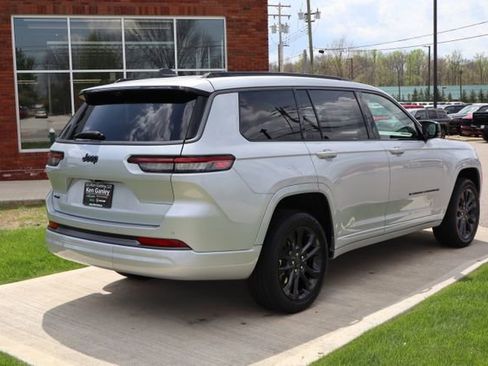 New 2026 Jeep Grand Cherokee L Limited AWD/4WD image 35