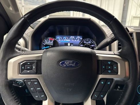 Used 2020 Ford F250 Lariat image 15