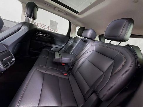 New 2026 Lincoln Nautilus Premier w/ Equipment Group 102A AWD/4WD image 27