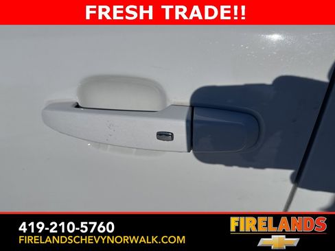 Used 2023 GMC Acadia SLE w/ Driver Convenience Package image 14