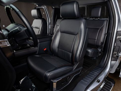 Used 2024 Ford F350 Lariat w/ FX4 Off-Road Package image 31