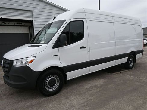 New 2024 Mercedes-Benz eSprinter 170 Cargo image 1
