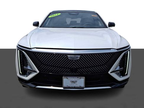 Used 2024 Cadillac Lyriq Tech w/ Driver Assist Package AWD/4WD image 2