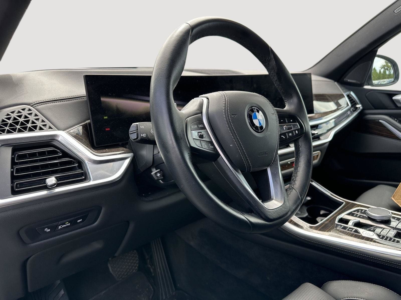 Used 2026 BMW X5 xDrive40i AWD/4WD image 11