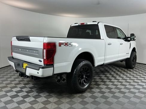 Used 2022 Ford F350 Platinum AWD/4WD image 4