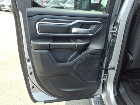 Used 2022 RAM 1500 Big Horn AWD/4WD image 12