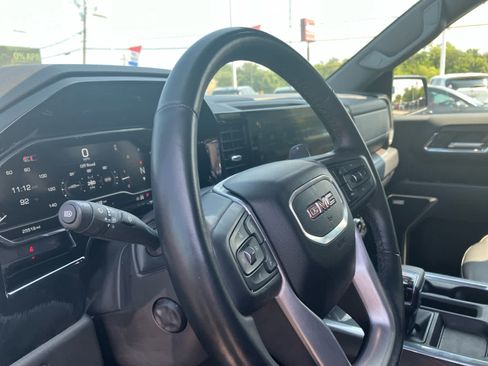 Used 2024 GMC Sierra 1500 SLT w/ SLT Premium Plus Package AWD/4WD image 9