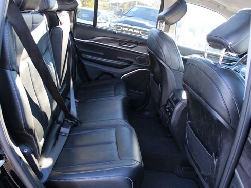 Used 2022 Jeep Grand Cherokee Limited 4xe w/ Luxury Tech Group II image 31