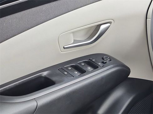 Certified 2023 Hyundai Tucson SEL w/ Convenience Package image 11