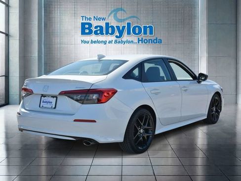 Used 2024 Honda Civic Sport image 4