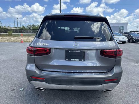 Used 2022 Mercedes-Benz GLB 250 image 6