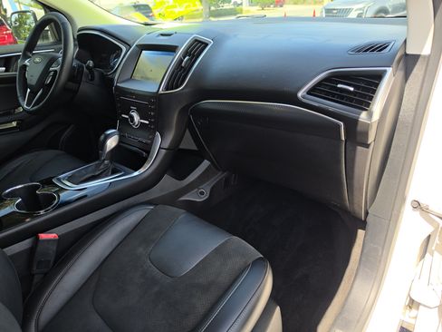 Used 2018 Ford Edge Sport w/ Technology Package AWD/4WD image 18