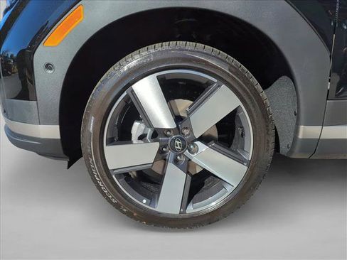 Used 2025 Hyundai Santa Fe Limited image 10