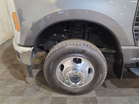 Used 2025 Ford F350 XL w/ XL Driver Assist Package AWD/4WD image 18