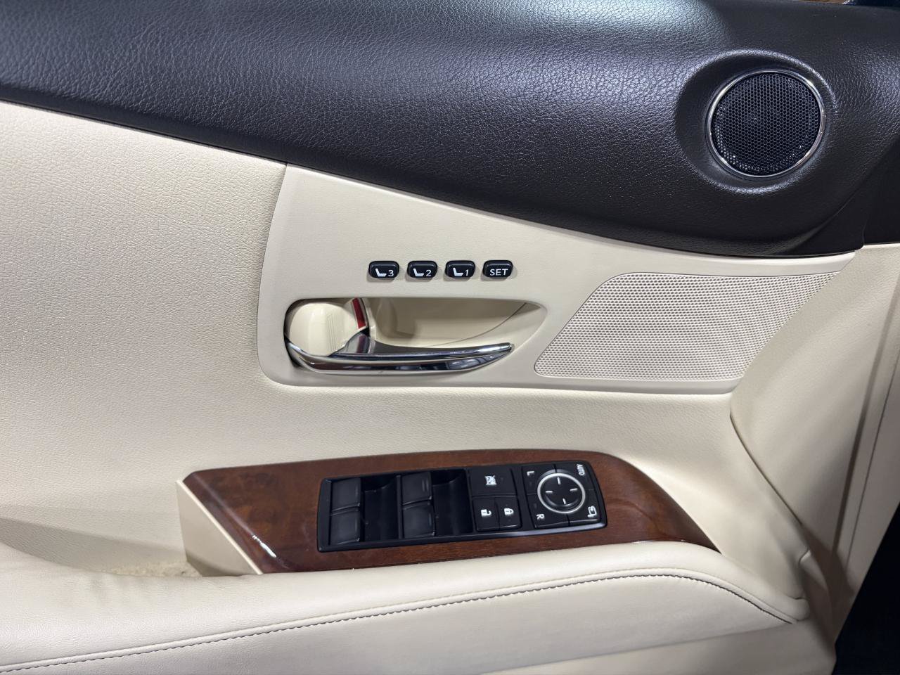 Used 2015 Lexus RX 350 AWD image 12