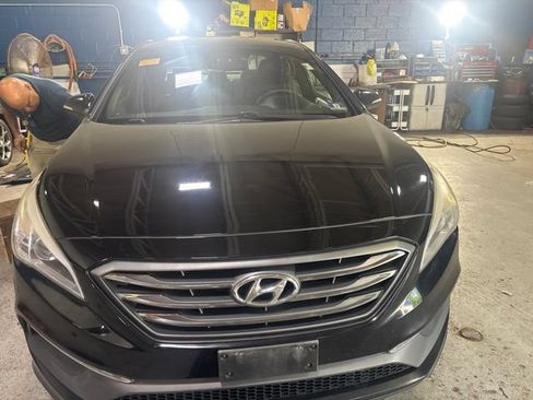Used 2015 Hyundai Sonata Sport 2.0T FWD image 2