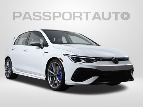 Used 2024 Volkswagen Golf R image 3