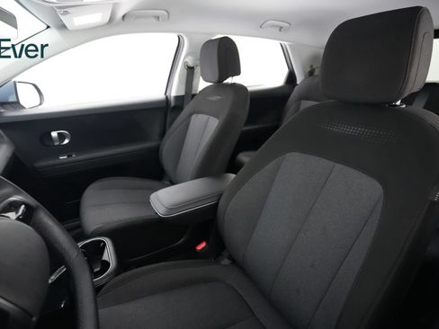 Used 2024 Hyundai Ioniq 5 SEL RWD image 4