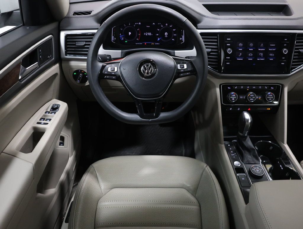 Used 2019 Volkswagen Atlas SEL Premium AWD/4WD image 16