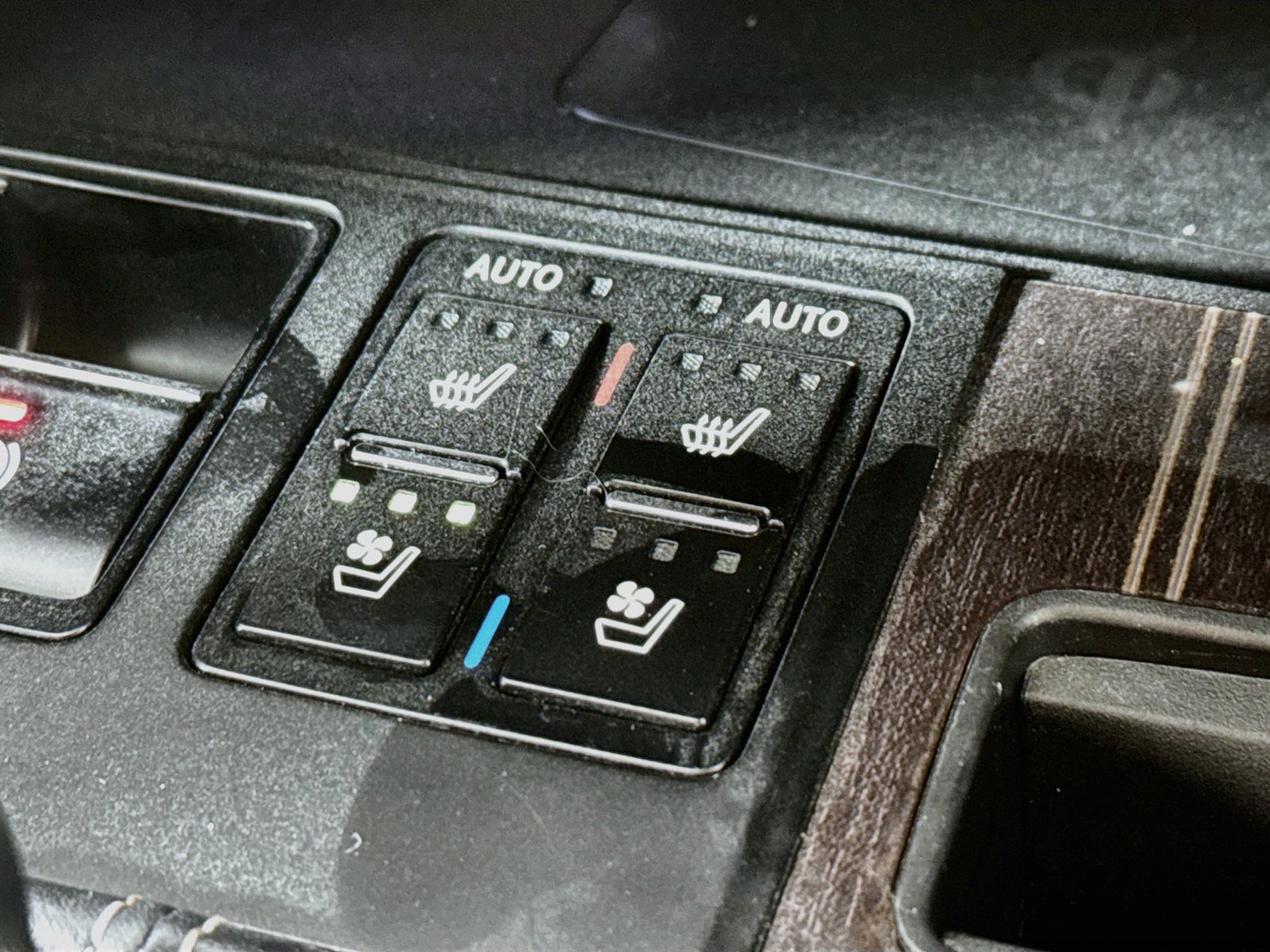 Used 2022 Lexus RX 350 AWD w/ Luxury Package image 21