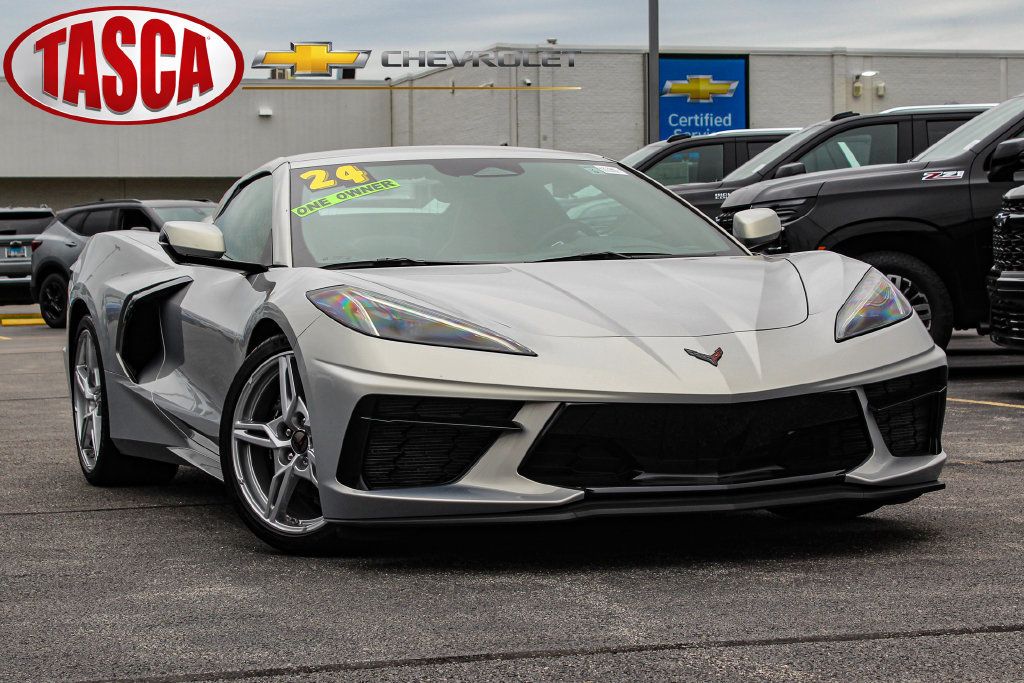 Used 2024 Chevrolet Corvette Stingray Convertible w/ 1LT RWD image 1