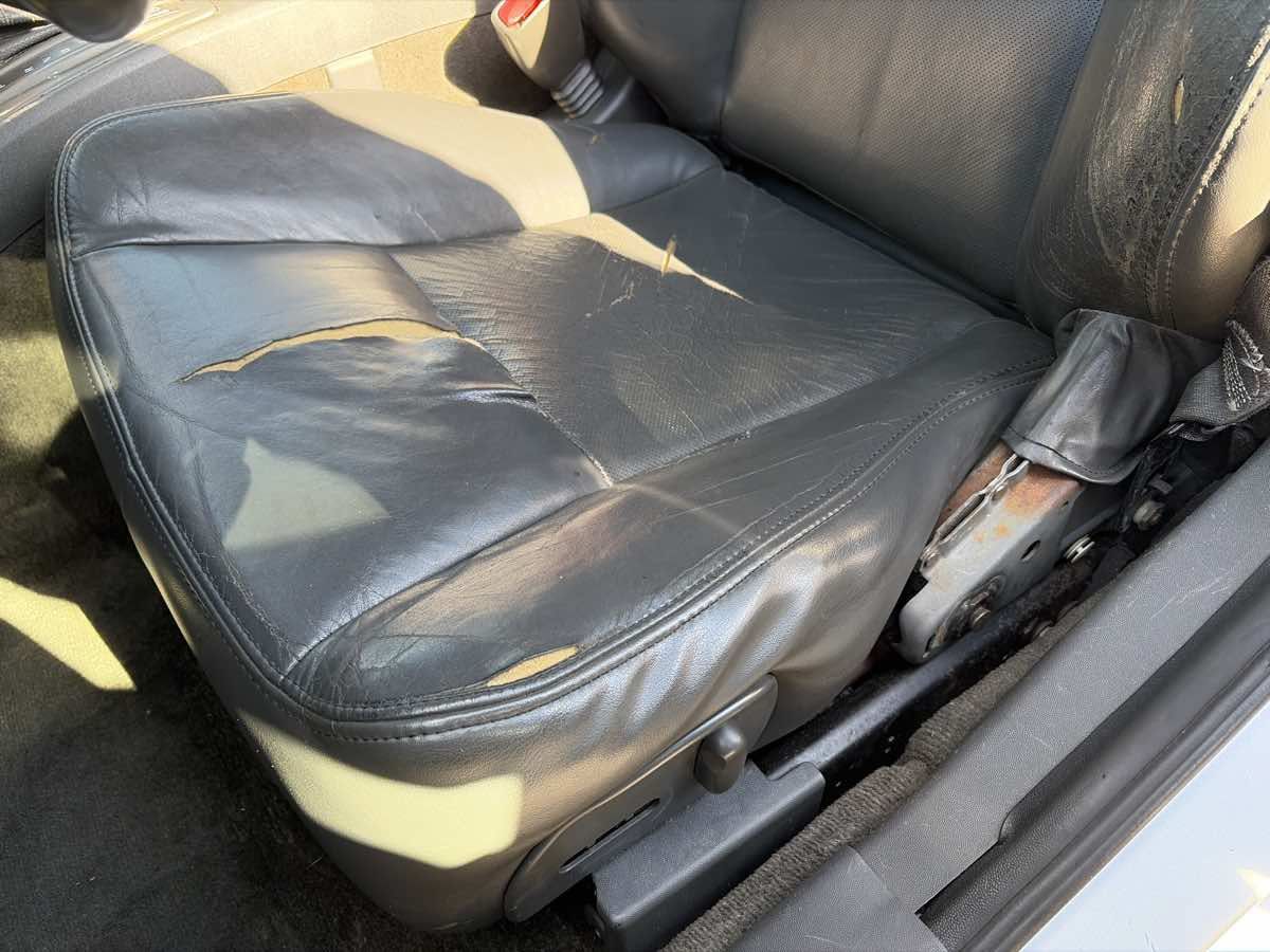 Used 2003 Cadillac CTS 3.2 w/ Preferred Equipment Group RWD image 8