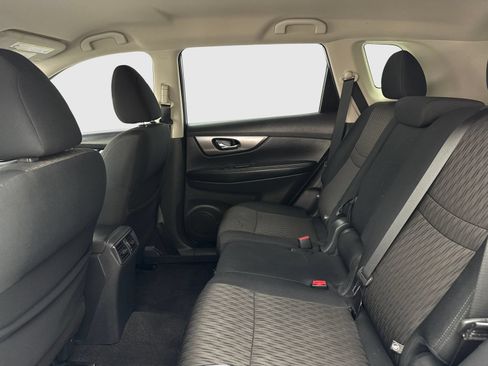 Used 2019 Nissan Rogue S w/ Special Edition Package FWD image 36