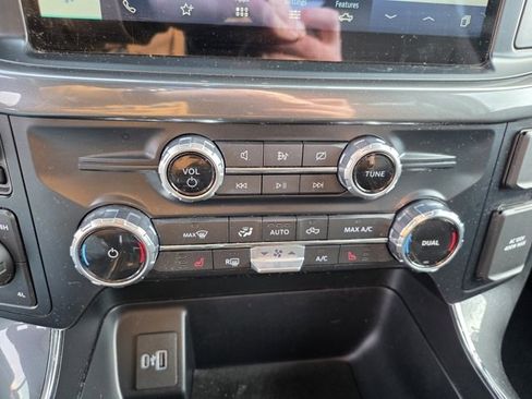 Used 2022 Ford F150 XLT w/ Equipment Group 302A High image 23