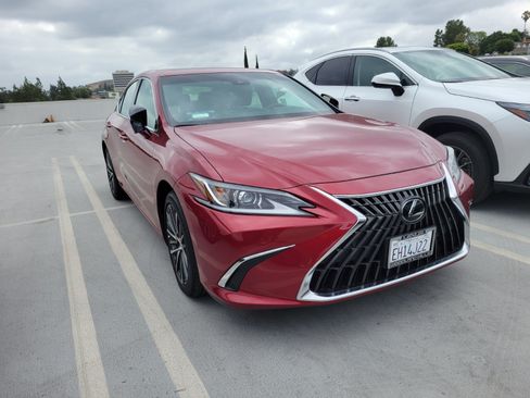 Certified 2025 Lexus ES 300h w/ Premium Package FWD image 2