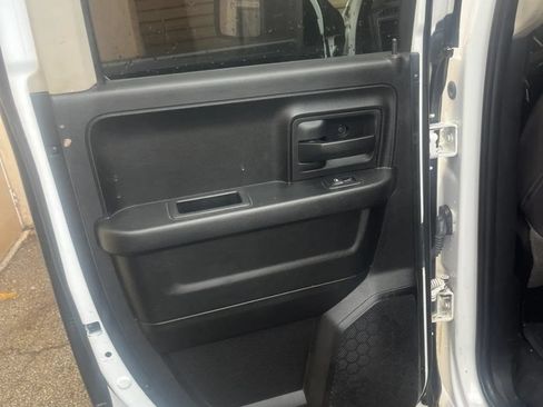 Used 2018 RAM 1500 Tradesman RWD image 19