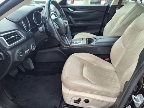 Used 2014 Maserati Ghibli Base image 16