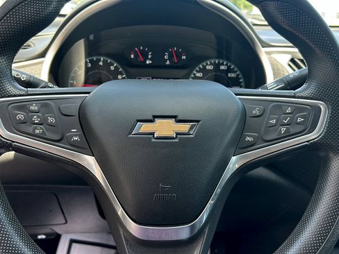 Used 2023 Chevrolet Malibu LT FWD image 13
