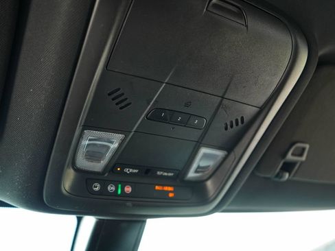 Used 2019 Chevrolet Blazer RS AWD/4WD image 12