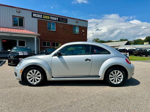 Used 2014 Volkswagen Beetle 1.8T FWD image 4