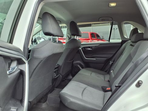 Used 2024 Toyota RAV4 XLE AWD/4WD image 25