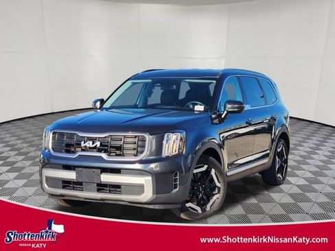 Used 2024 Kia Telluride S image 1