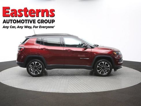 Used 2022 Jeep Compass Limited w/ Sun and Sound Group AWD/4WD image 47