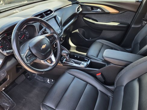 Used 2021 Chevrolet TrailBlazer ACTIV w/ Convenience Package FWD image 14