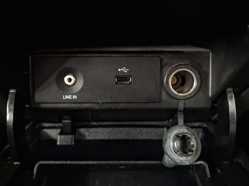 Used 2013 Ford F150 XLT w/ Luxury Equipment Group RWD image 29
