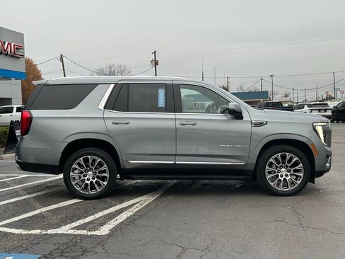 Certified 2025 GMC Yukon Denali image 4