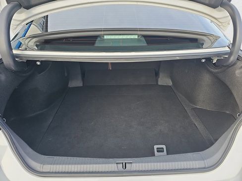 Used 2022 Toyota Avalon Limited image 12