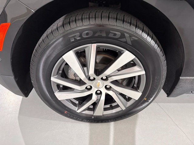 Used 2023 Chevrolet Equinox Premier FWD image 4