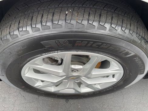 Used 2022 Chevrolet Equinox LT image 30