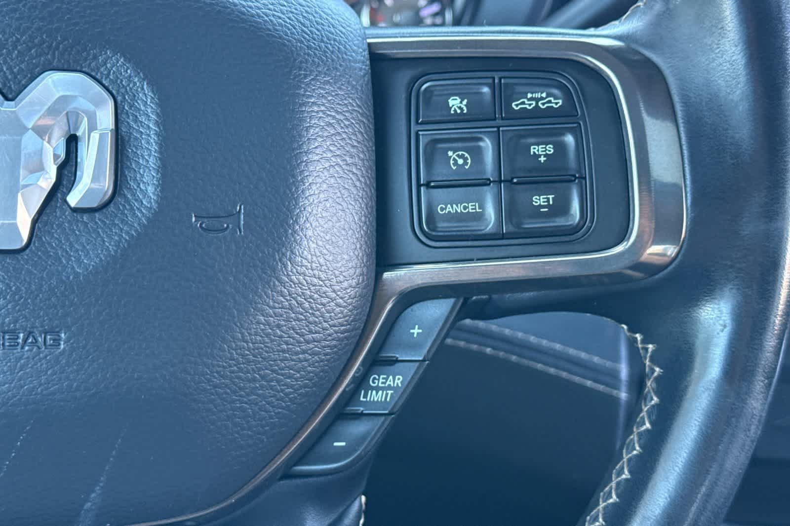 Used 2020 RAM 3500 Limited AWD/4WD image 27