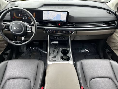 Used 2026 Kia Carnival FWD image 38